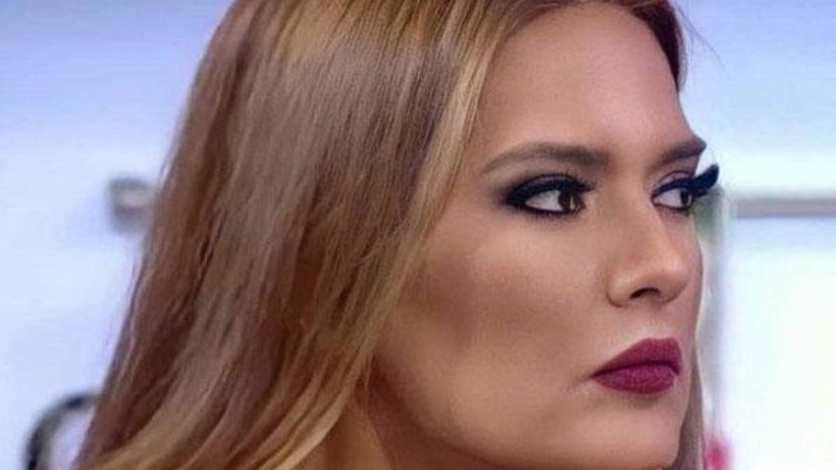 "Çirkinken Demet Akalın olmuşum, ya çirkin olmasaydım?"