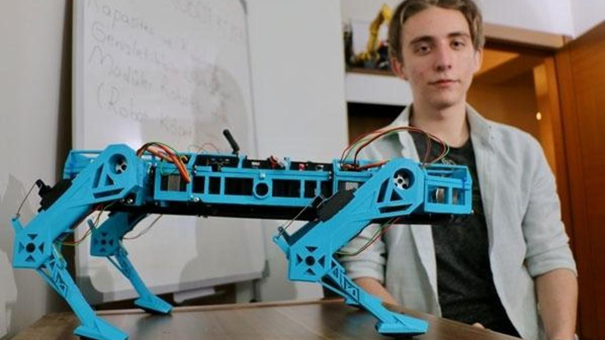 Eskişehirli lise öğrencisi "robot köpek" geliştirdi