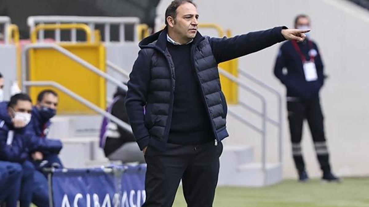 Süper Lig'de bir ayrılık daha! Kasımpşa Fuat Çapa'nın görevine son verdi