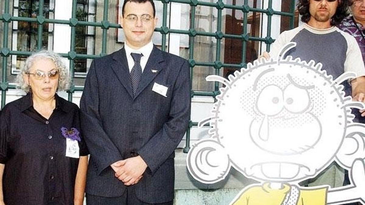 Ünlü karikatürist Oğuz Aral’ın ailesinden korunma talebi! 'Sizi bu ülkeye rezil edeceğim!