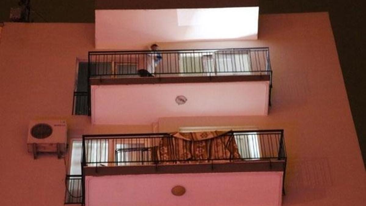 Denizli'de kan donduran cinayet! Çatıdan ip sarkıtıp eve girdi eşini öldürdü...