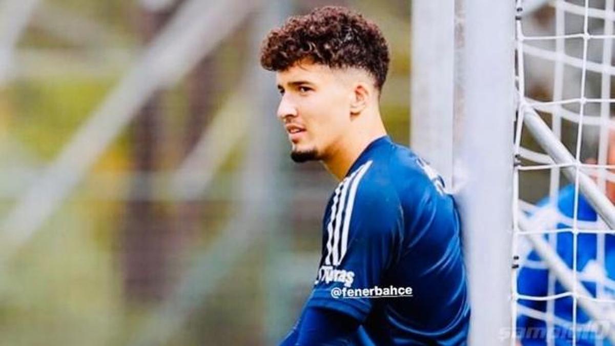 İşte Altay Bayındır için Fenerbahçe ile görüşmelere başlayan 2 dev kulüp