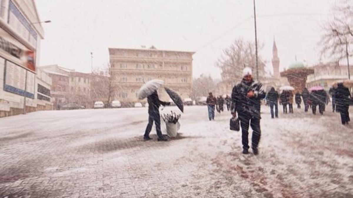 Kar yağışı devam edecek mi? İstanbul’da kar yağışı kaç gün sürecek? İşte 24 Mart il il hava durumu...