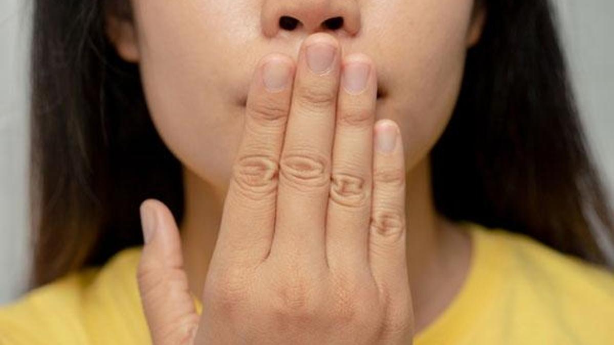 Ağız kokusu deyip geçmeyin! Nedeni sinsi hastalık olabilir!