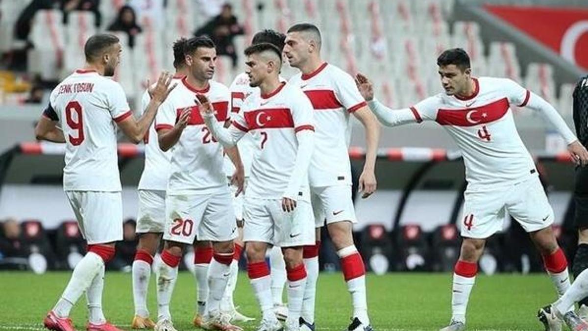 Türkiye milli takım maçı hangi kanalda saat kaçta? Türkiye Hollanda milli maçı şifreli mi?
