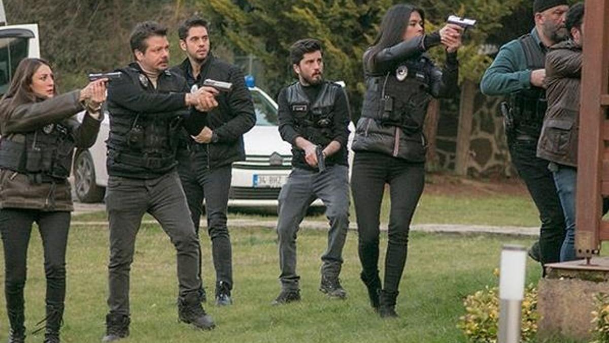 Cuma gününün galibi 'Arka Sokaklar'
