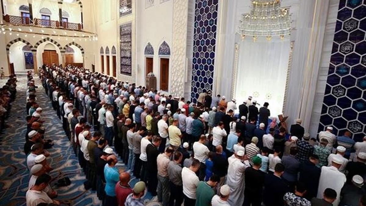 Berat Kandili iftar vakti 2021! Akşam ezanı kaçta okunuyor, saat kaçta? Berat Kandili orucu açma vakti…