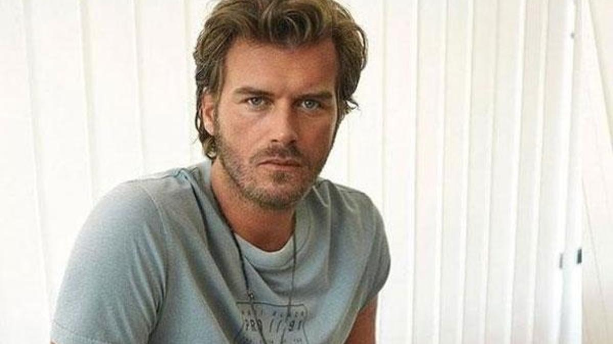 Kıvanç Tatlutuğ'dan şaşırtan karar! 'Evlat edindi'