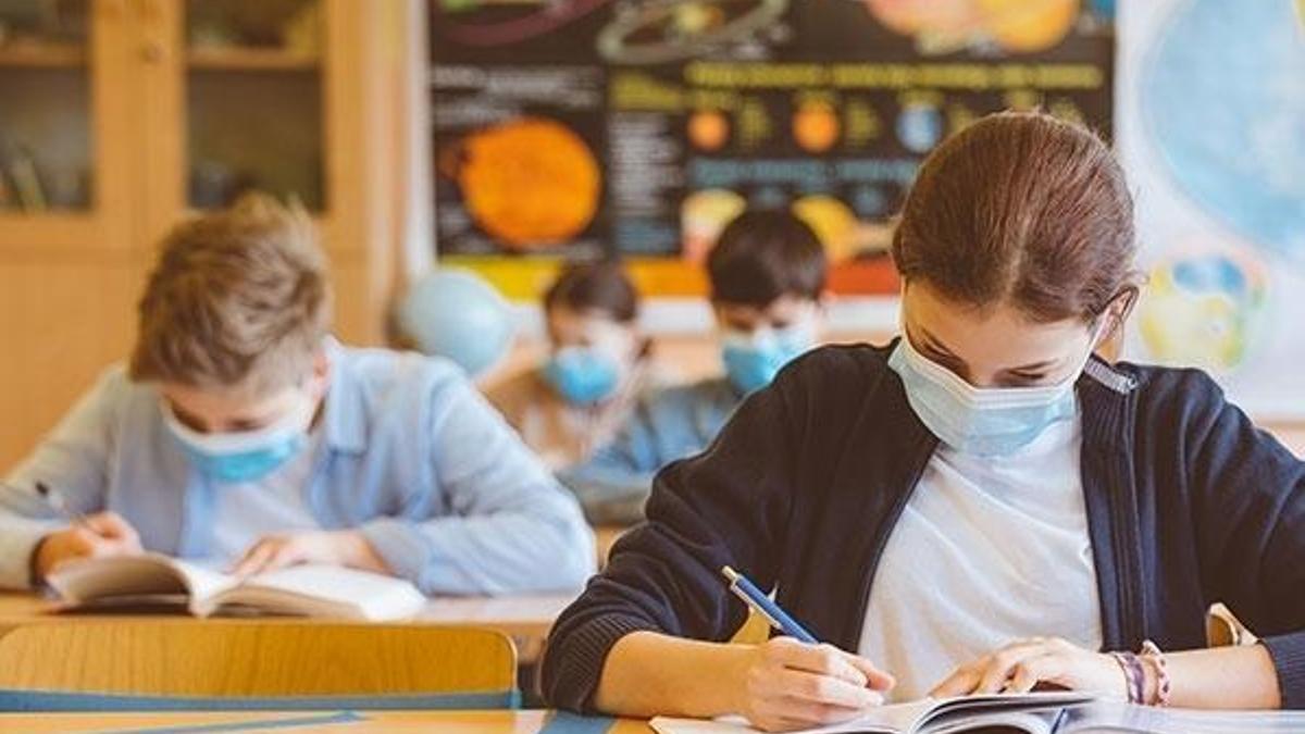 Yeniden uzaktan eğitim kararı alındı! Vali duyurdu