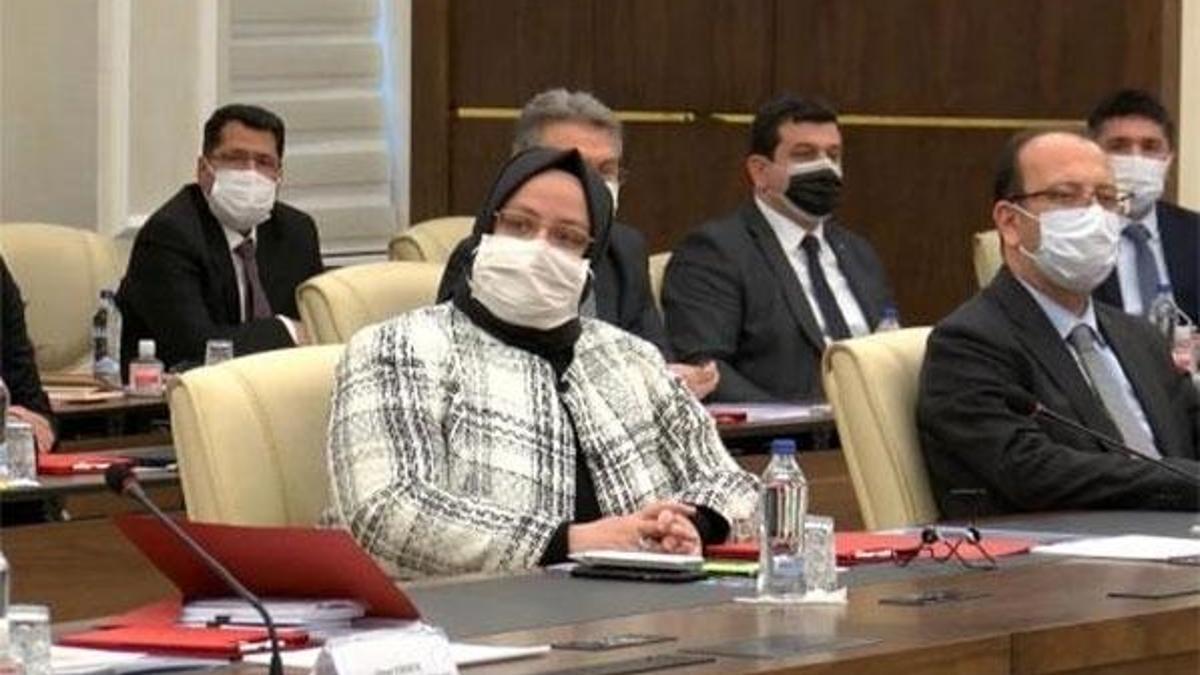 Sözleşmeli personelleri ilgilendiriyor! Görevde yükselme ve unvan değişikliği...