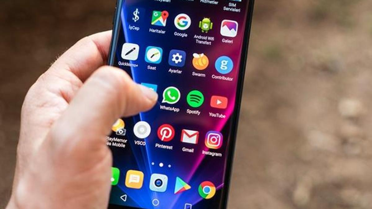 Dünyaca ünlü dev marka, telefon sektöründen çekildi! Bir ilk...