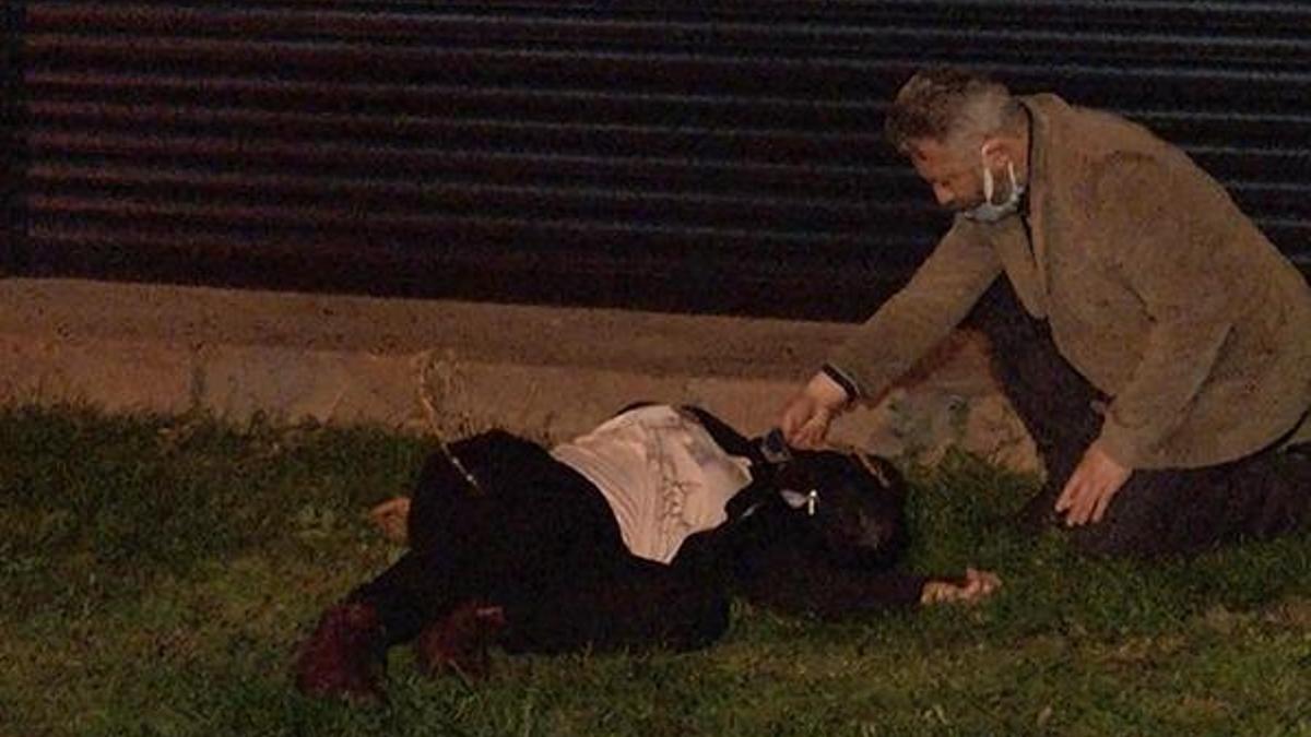 Polisleri gören kadın ikinci kattan atladı, eşi soyunmaya başladı!