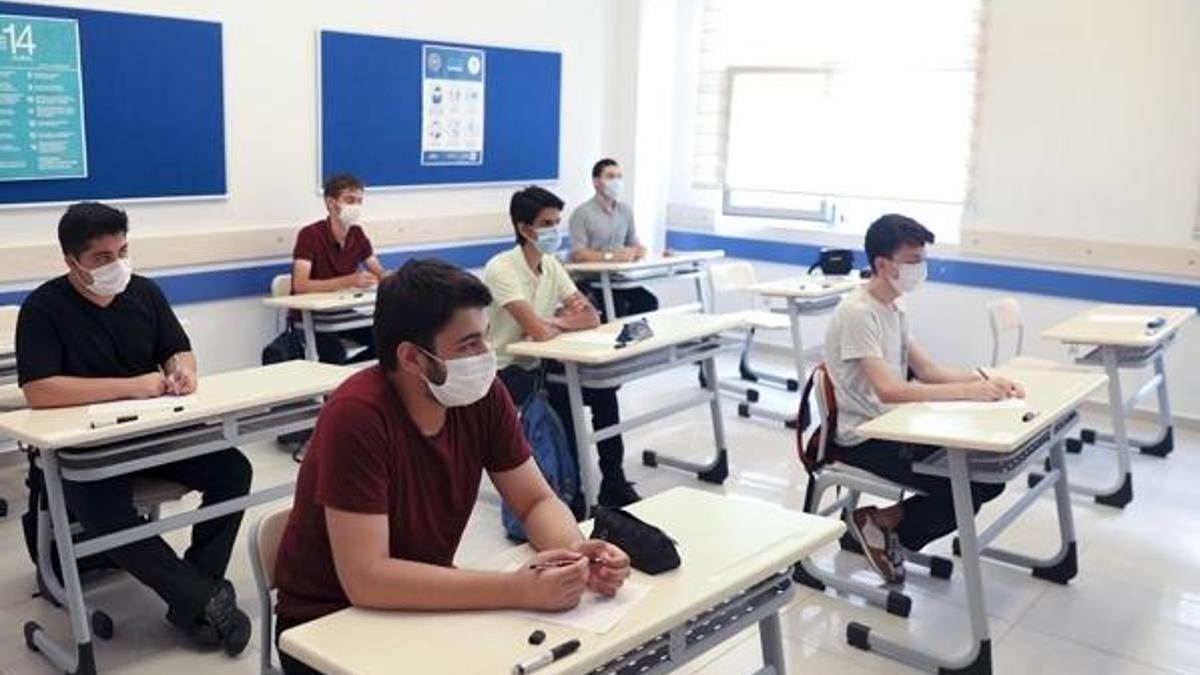Yüz yüze eğitim ile ilgili peş peşe kararlar! Tek tek açıkladılar...