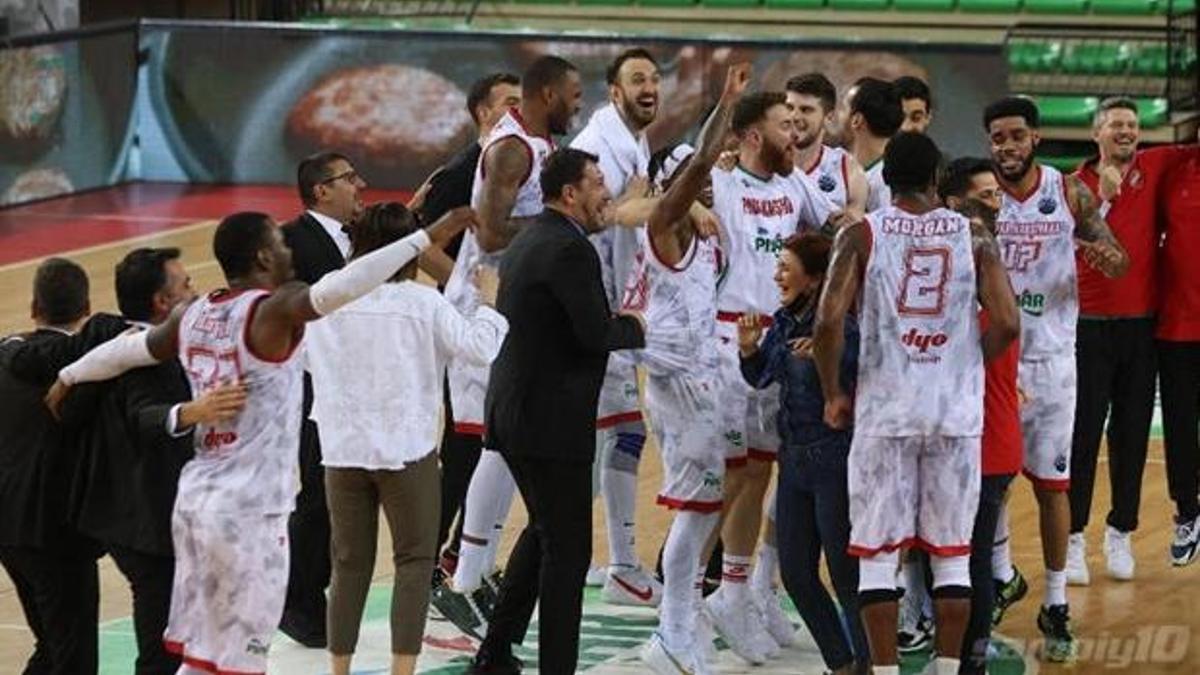Pınar Karşıyaka 8'li finalde yerini aldı!