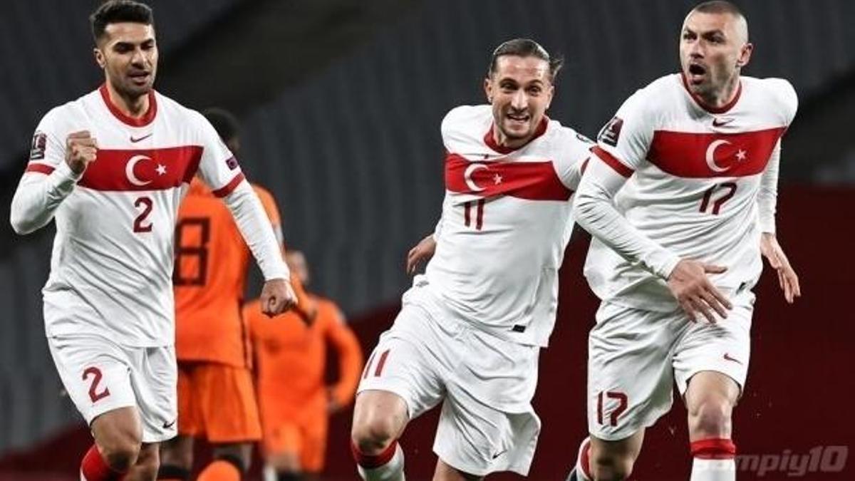 FIFA sıralamasındaki yerimiz belli oldu! 3 basamak yükseldik