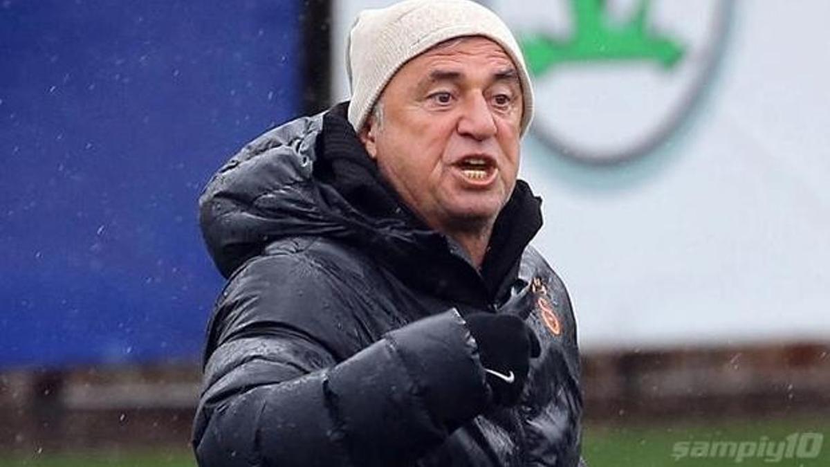 Fatih Terim'den öğrencilerine sık sık uyarı!