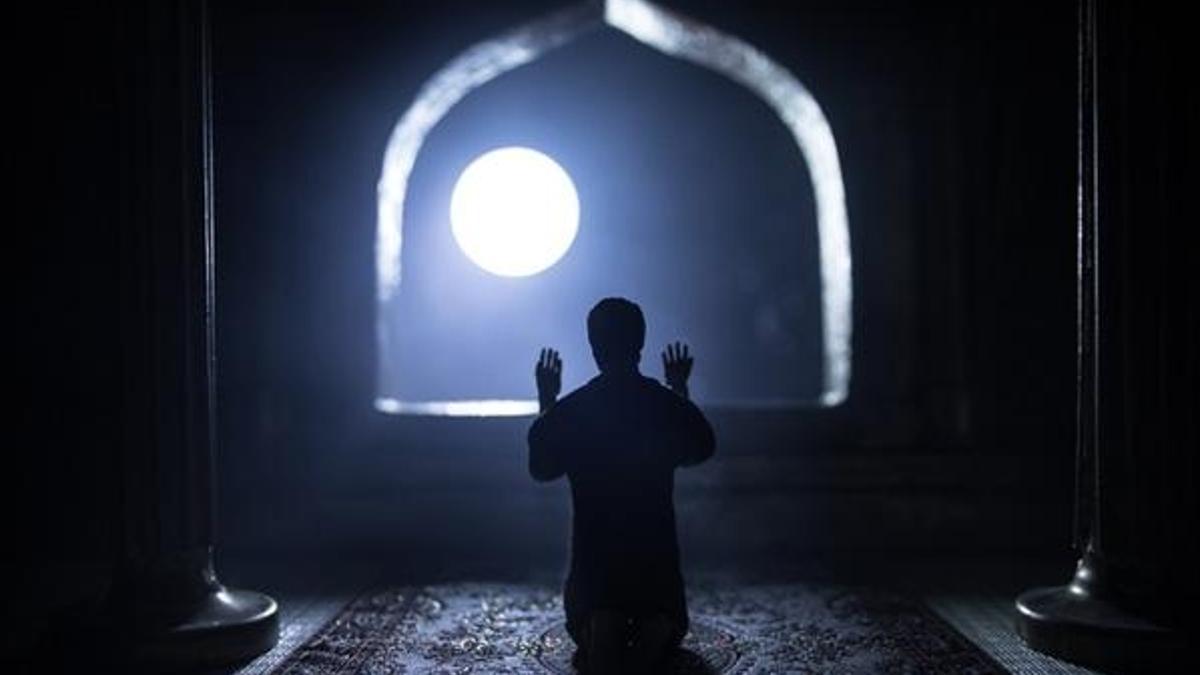Rabbena duası nasıl okunur? Rabbena duasının Türkçe Arapça okunuşu ve tefsiri... Ramazan ayında Rabbena duası yararları ve faziletleri...