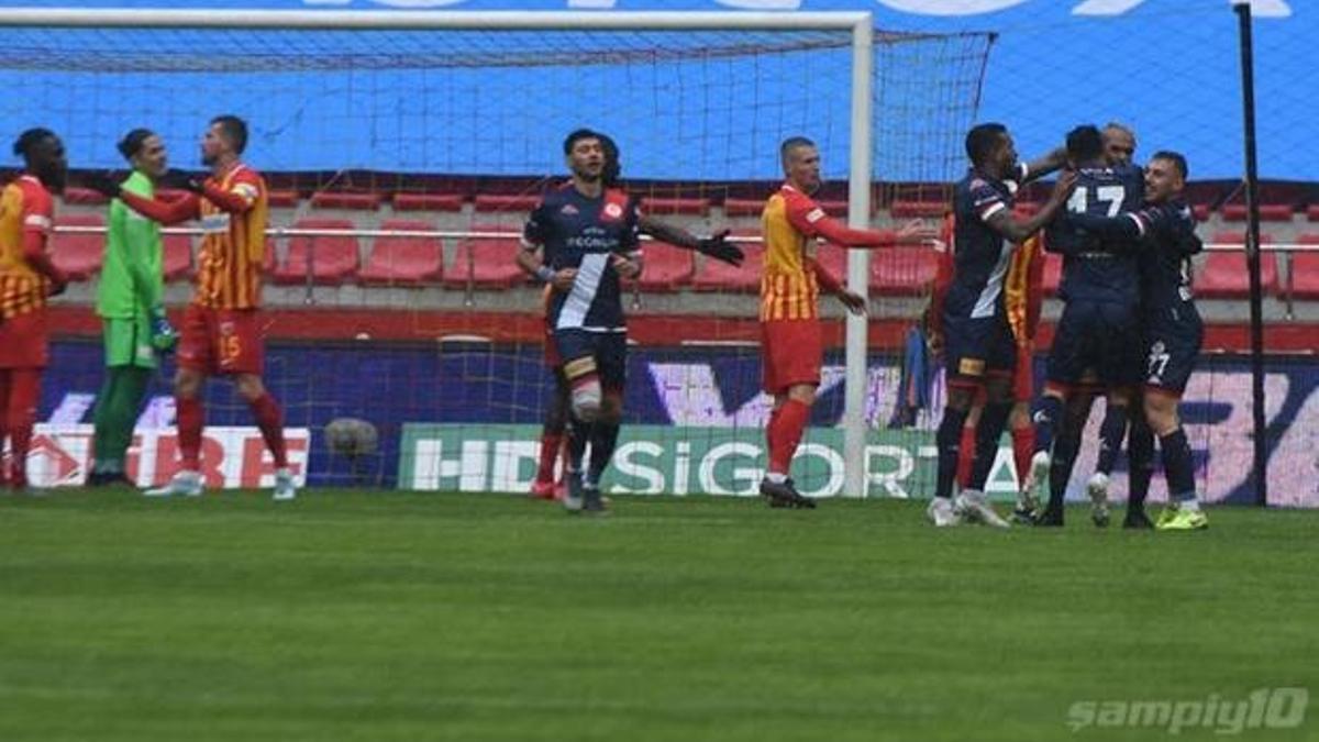 Antalyaspor deplasmanda 3 puanı 1 golle aldı!