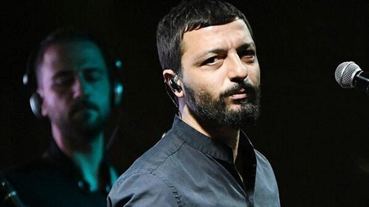 Mehmet Erdem yolcu uçağını birbirine kattı!