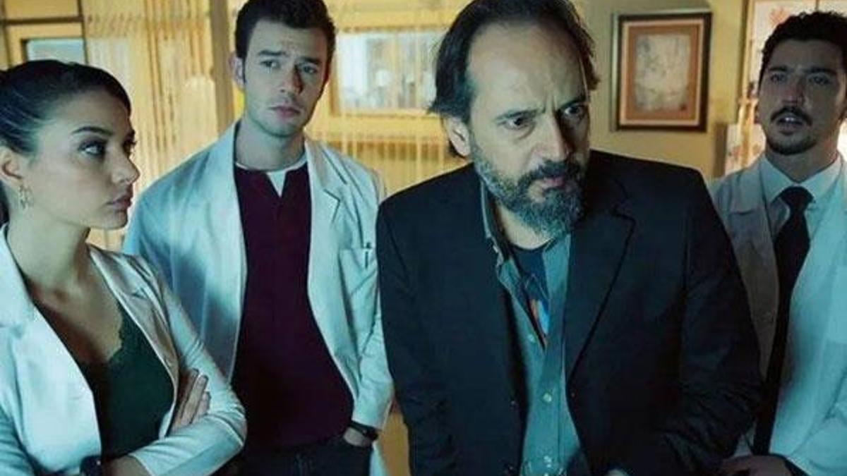 Hekimoğlu dizisinin başrolü Aytaç Şaşmaz koronavirüse yakalandı!