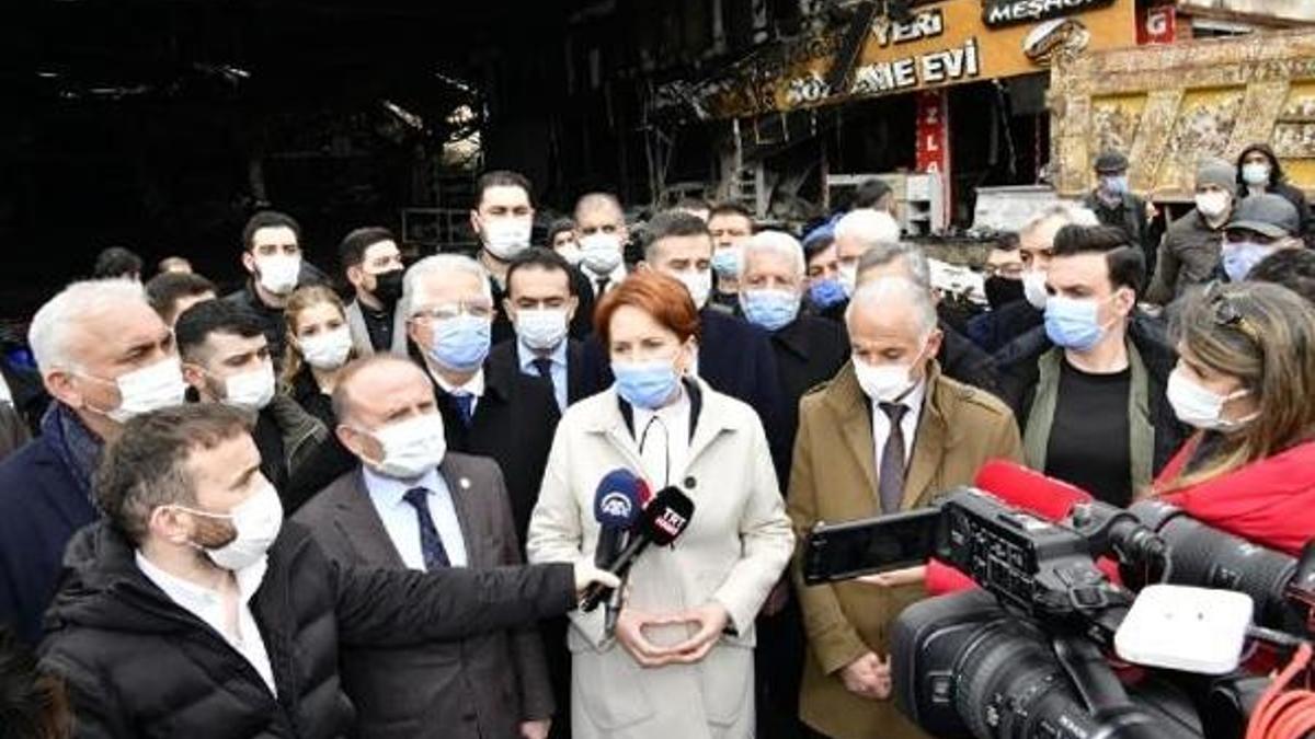İYİ Parti lideri Akşener, Kızılcahamam'da iş yerleri yanan esnafı ziyaret etti