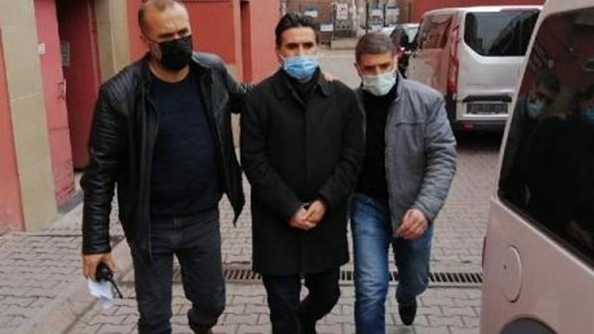 Öğretmen, komşusunu öldürdü! 'Ayağına ateş ettim, kafasına gelmiş'