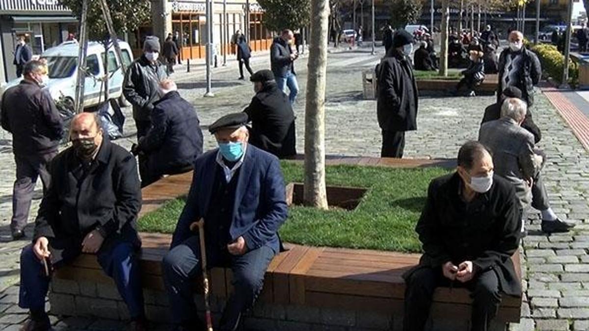 65 yaş üstü ve 18 yaş altı ile ilgili yeni karar! Yasak geldi...