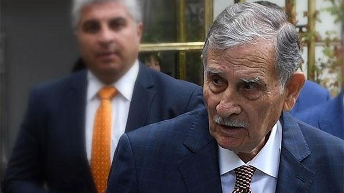 Eski başbakanlardan Yıldırım Akbulut hayatını kaybetti