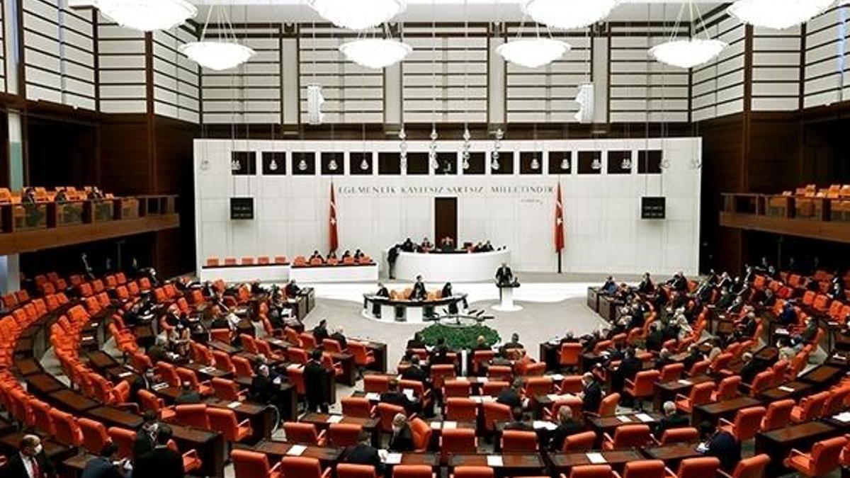 Ahmet Şık’ın dokunulmazlığının kaldırılması için fezleke hazırlandı