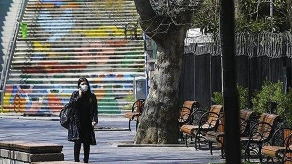 17 18 Nisan sokağa çıkma yasağı! Hafta sonu sokağa çıkma yasağı ne zaman, saat kaçta başlıyor, hangi illerde?