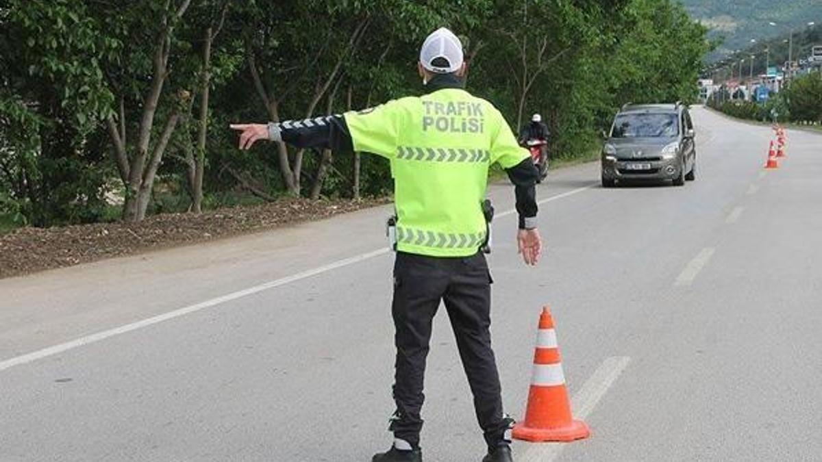 Hafta sonu şehirler arası seyahat yasağı var mı? Seyahat yasağı genelgesi ve saatleri…