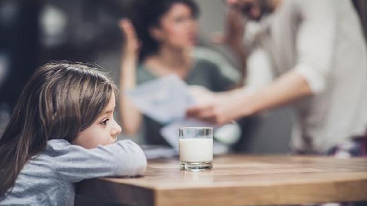 Çocuklar için boşanmayı ertelemek doğru mu?