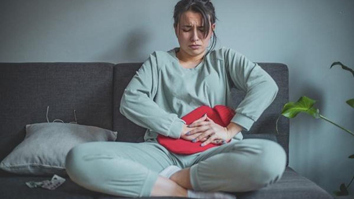 Oruçluyken adet olunca oruç bozulur mu? Oruçluyken adet olunca ne yapılır?