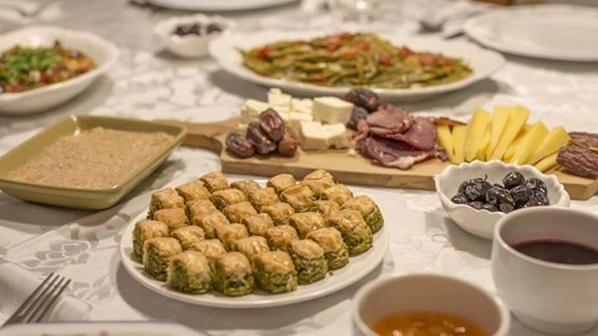 Ramazan’da 6 sağlıklı beslenme önerisi