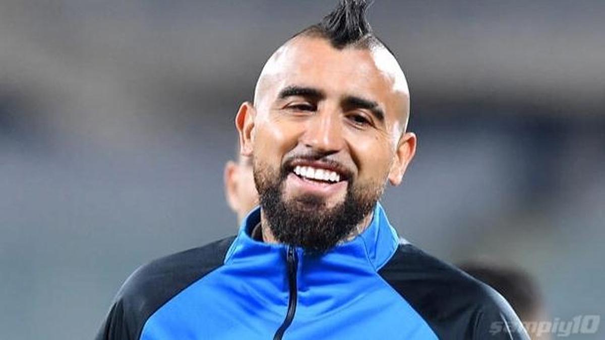 Galatasaray Vidal ile görüşmelere başladı