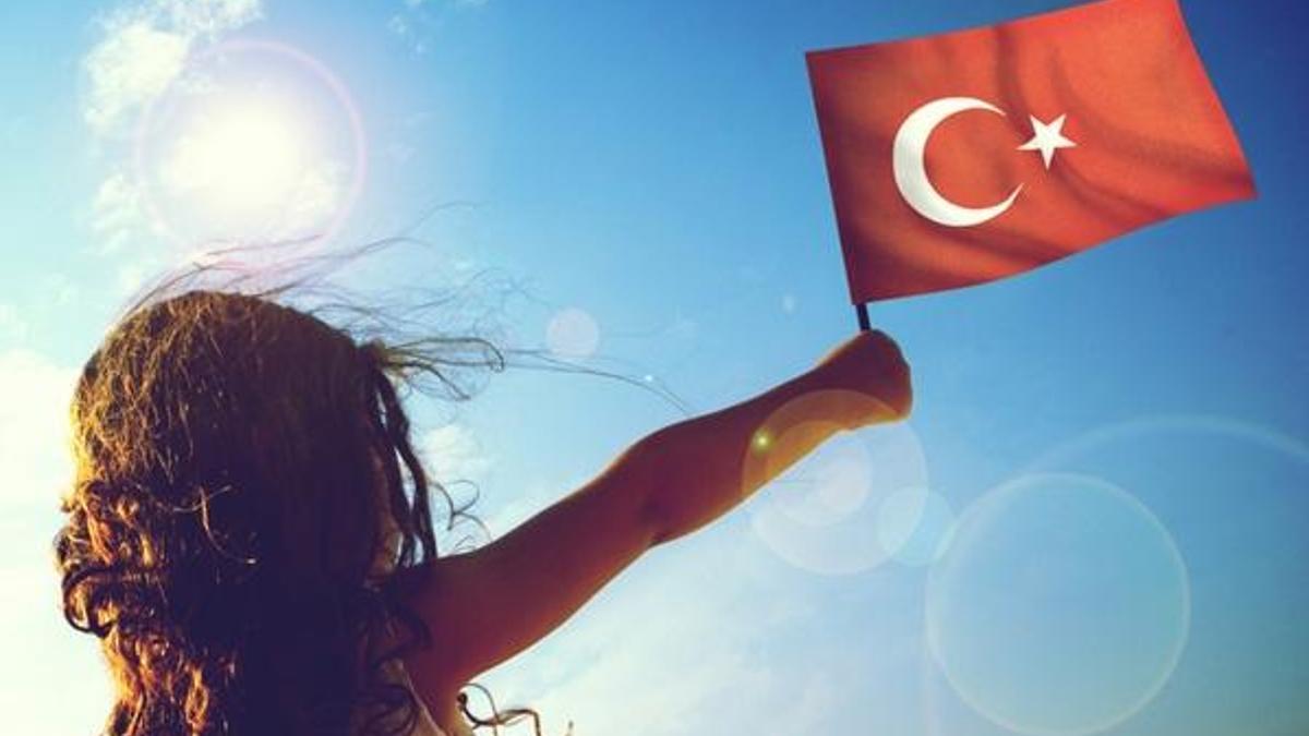 Okul öncesi, 1. 2. 3. 4. 5. Sınıflar için 2, 3, 4 kıtalık kısa 23 Nisan şiirleri! Ünlü şairlerden en güzel, en iyi, kolay 23 Nisan ile ilgili şiirler