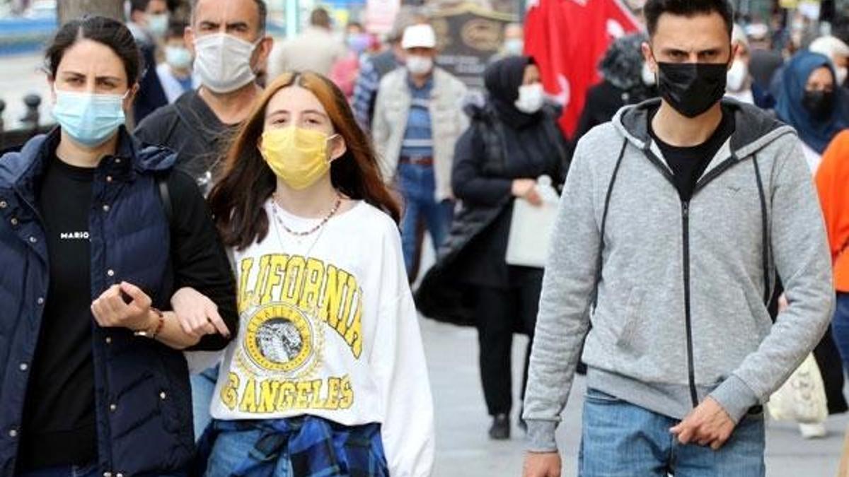 Tam kapanma ile ilgili flaş açıklama! 28 gün boyunca...