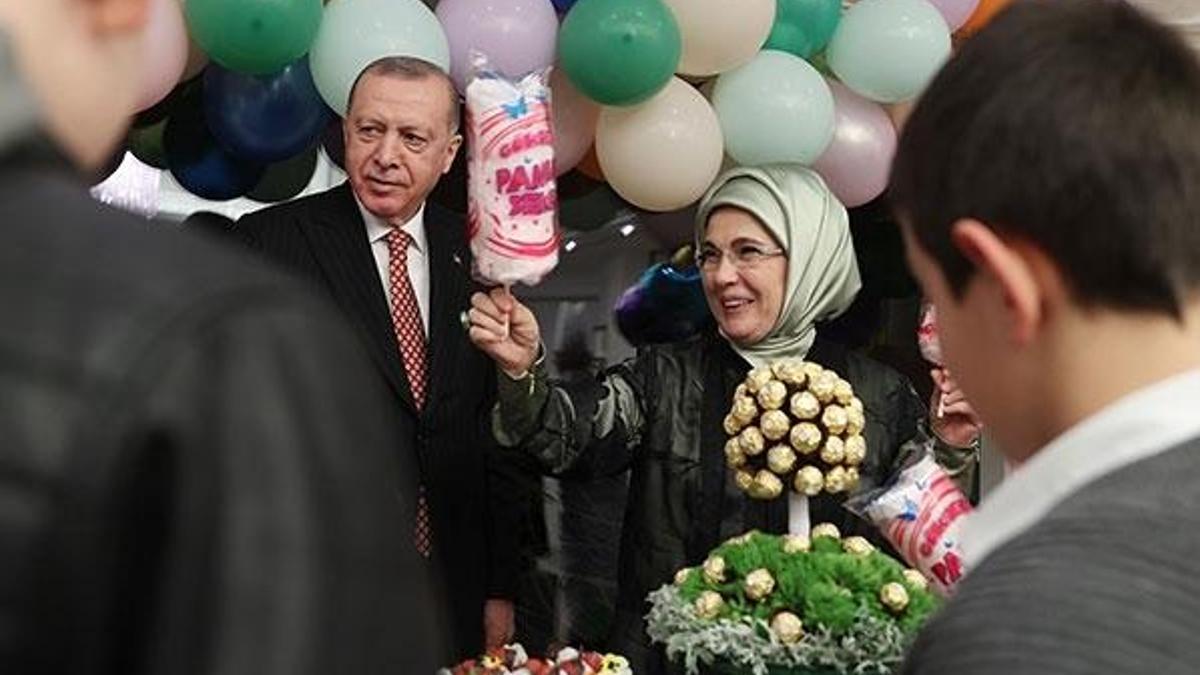 Cumhurbaşkanı Erdoğan, 23 Nisan'da çocukları misafir etti