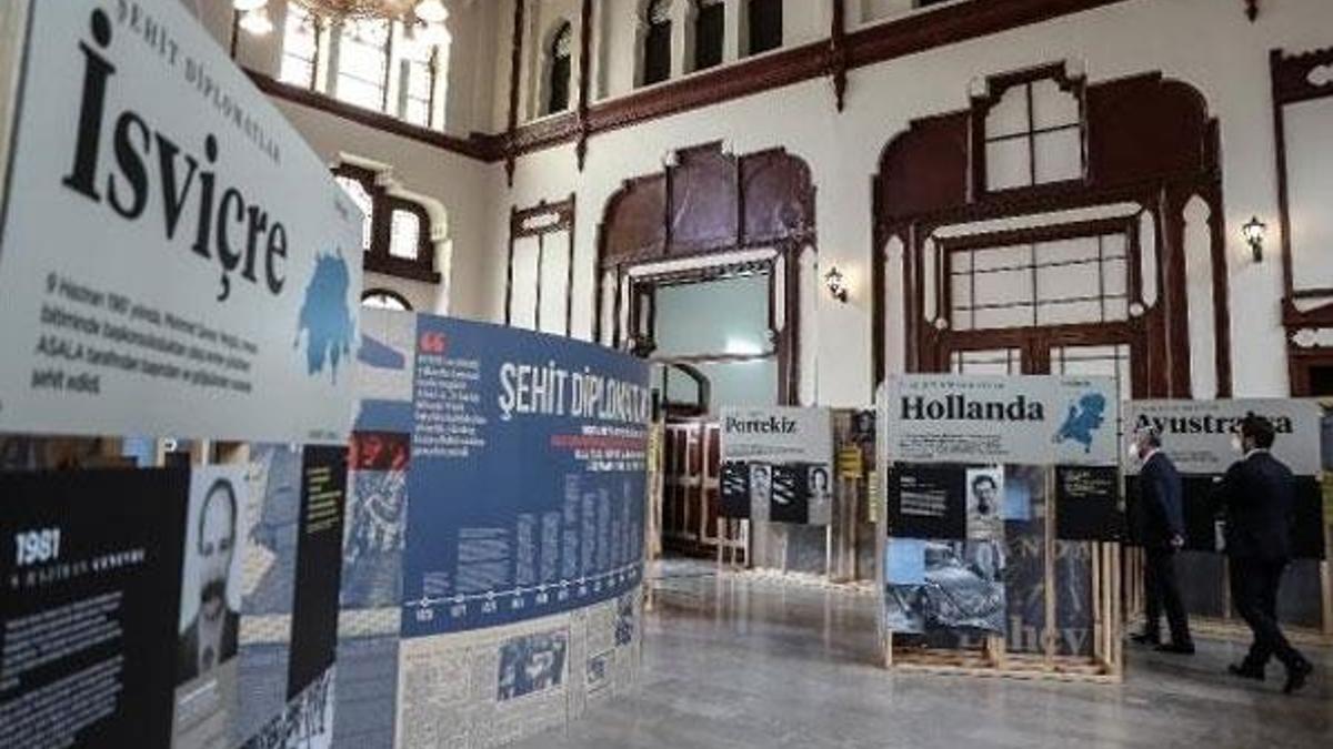 Şehit Diplomatlar Sergisi Sirkeci Garı'nda açıldı