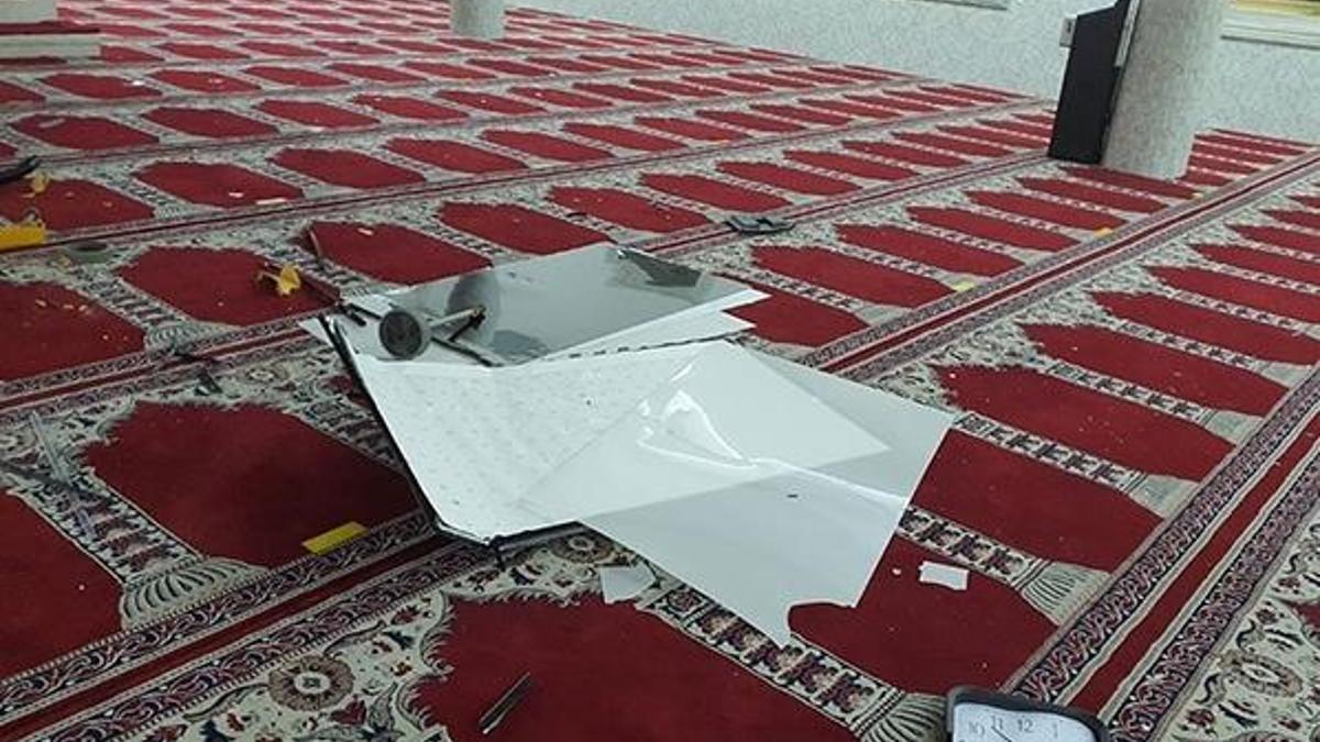 ABD'de camiye çirkin saldırı