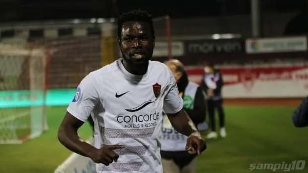 Beşiktaş Mame Diouf'un peşine düştü