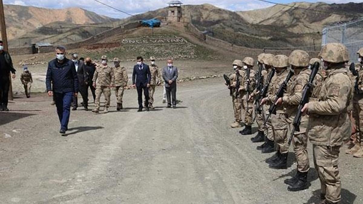 Tunceli'de 11 yıl önce şehit olan 5 asker anıldı