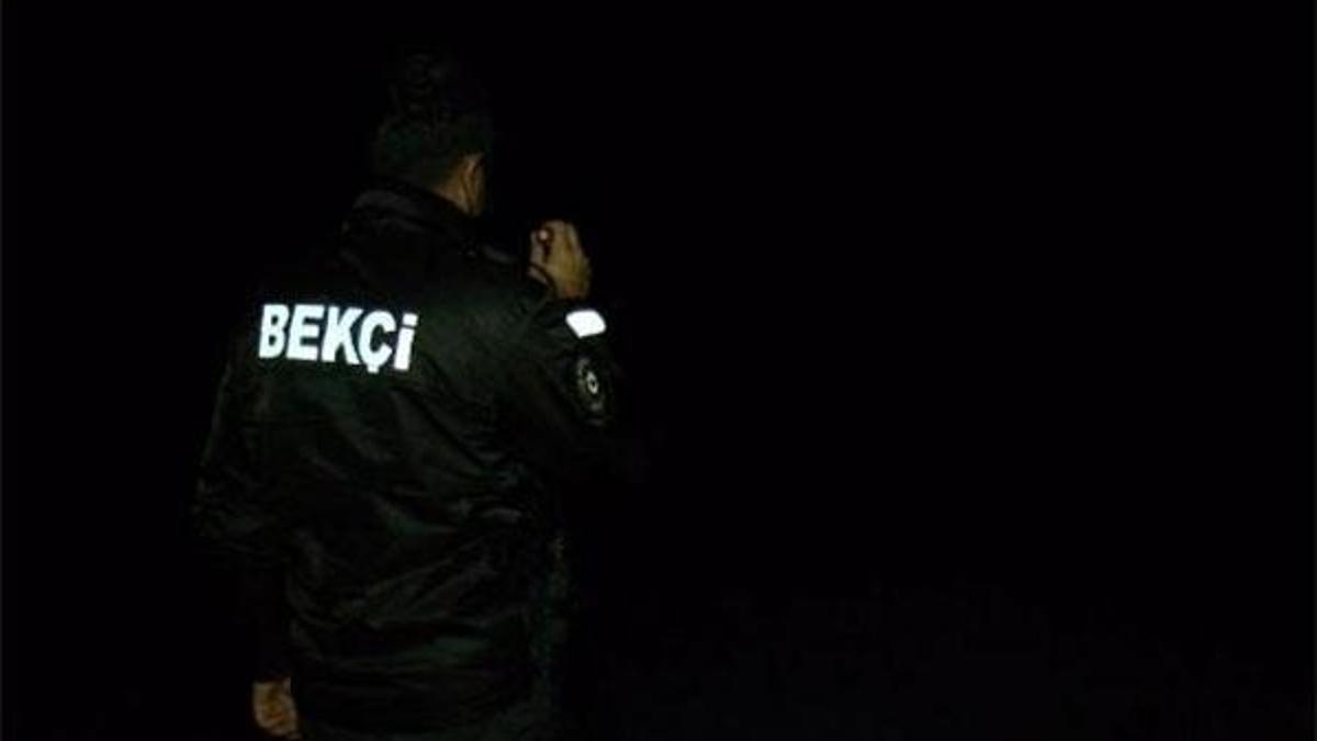 Arnavutköy'de tekne alabora oldu! 1 kişi kayıp