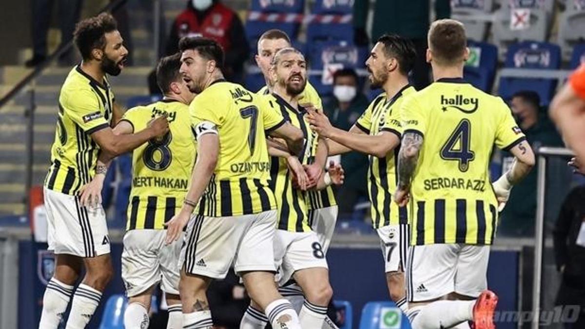 Fenerbahçe'de deprem! 8 ayrılık kapıya dayandı