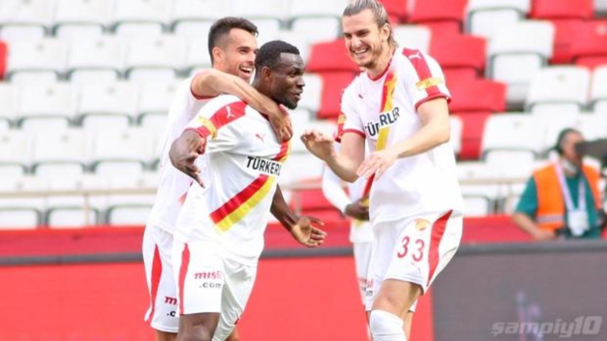 Antalyaspor 3 puanı unuttu!