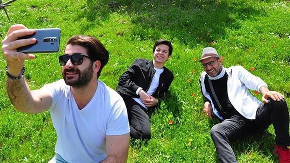 Herkes yanında durup fotoğraf çekiliyor! Yılda sadece bir kez oluyor...