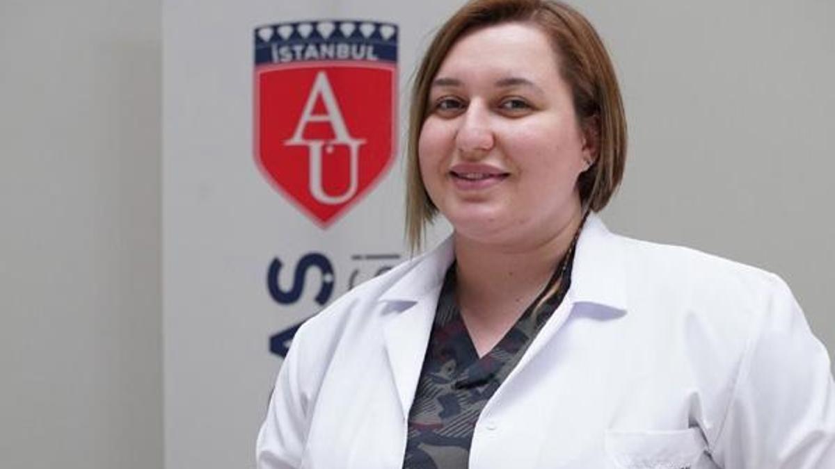 4 bin ebe, filyasyon ekiplerinde pandemiyle savaşa destek veriyor