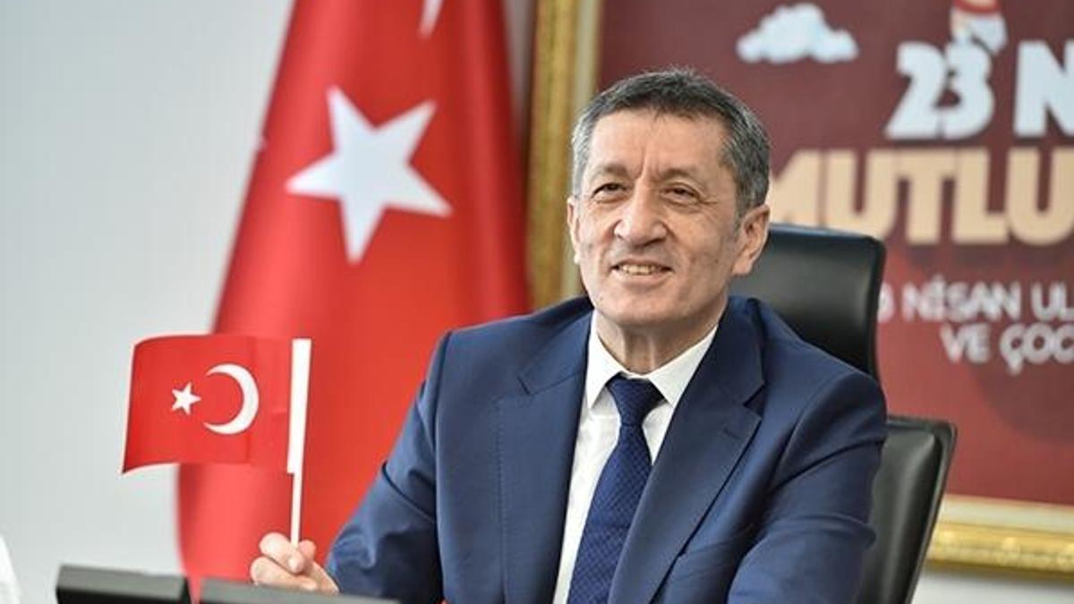 Sınavlar iptal mi olacak? Milli Eğitim Bakanı Ziya Selçuk açıkladı...