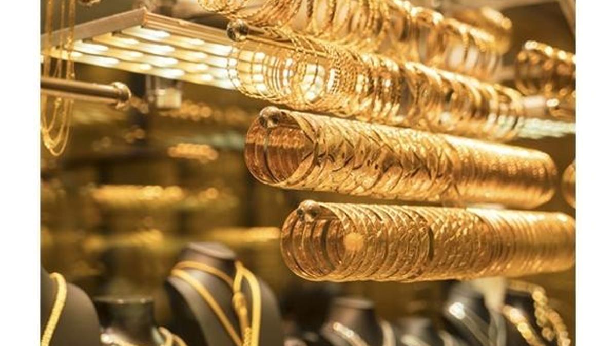 Tam kapanmada kuyumcular açık mı? Yasaklarda kuyumcular çalışıyor mu? Bankalar altın bozar mı? Altın nasıl alınır, nasıl satılır?