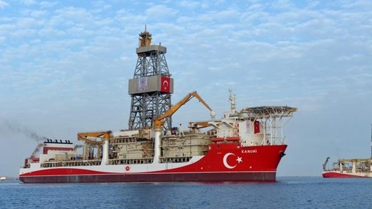 Kanuni Sondaj Gemisi Karadeniz'e açıldı! Bakan Dönmez duyurdu